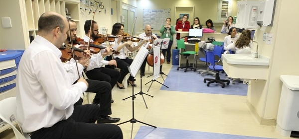 Música nos Hospitais: Instituto de Tratamento do Câncer Infantil recebe concerto