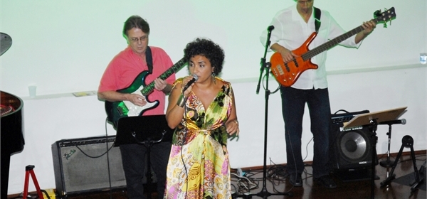  Com música ao vivo, Clube do Jazz anima APM