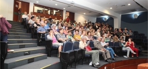 Desfile e comemoração no último Chá com Cinema da temporada de 2014